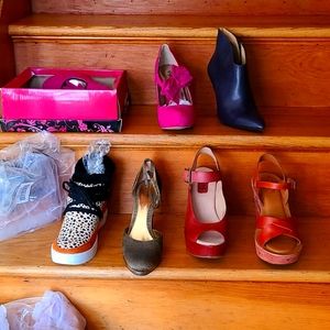 Shoes size 8